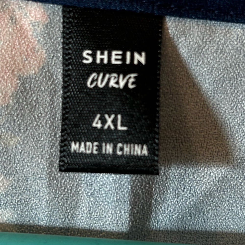 SHEIN Curve 4X Blue and Peach Floral Cuffed Sleeve V-Neck Blouse NWOT - Picture 3 of 4